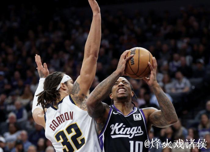 掘金今日战胜火箭终结主场四连败颓势,目前战绩升至19胜6负 掘金今日战胜火箭终结主场四连败颓势,目前战绩升至19胜6负